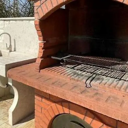 Pet Friendly La Bella Istriana With Pool Near The شقة بوريتش
